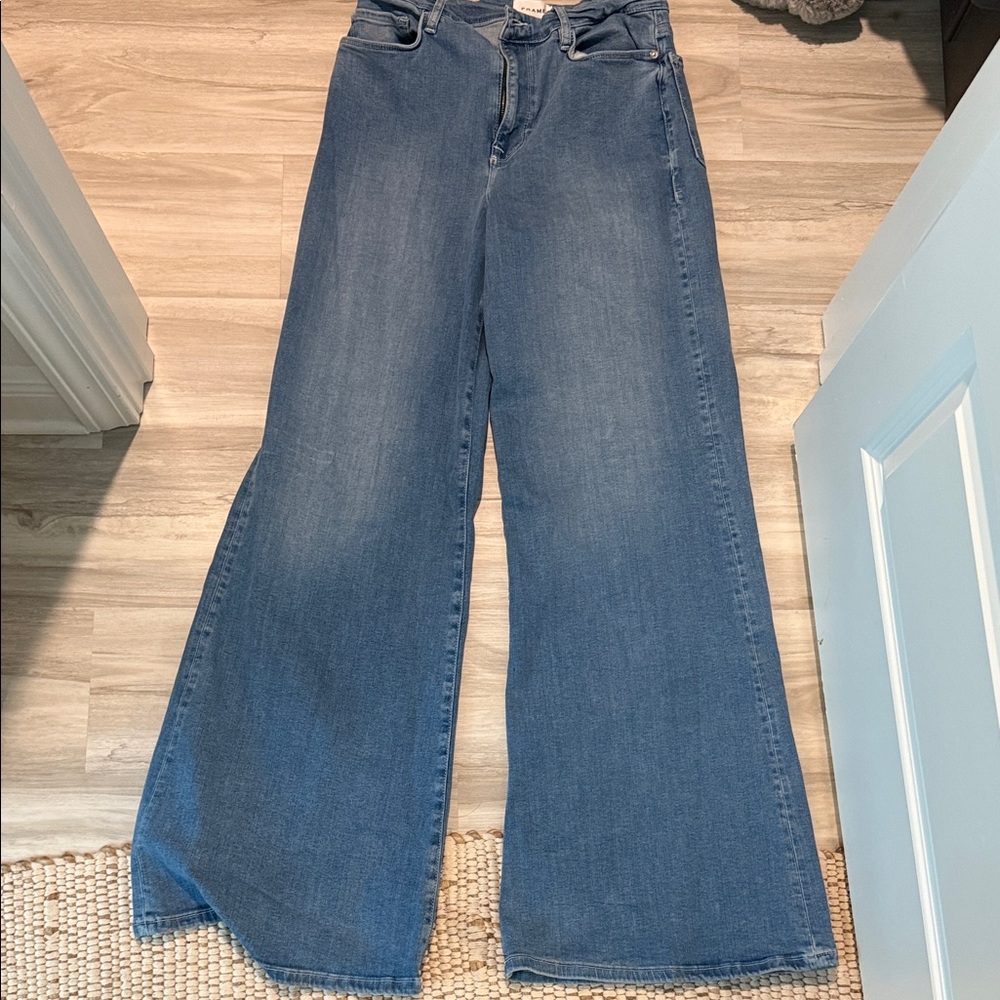 Frame Denim Flare Jeans in Classic Blue